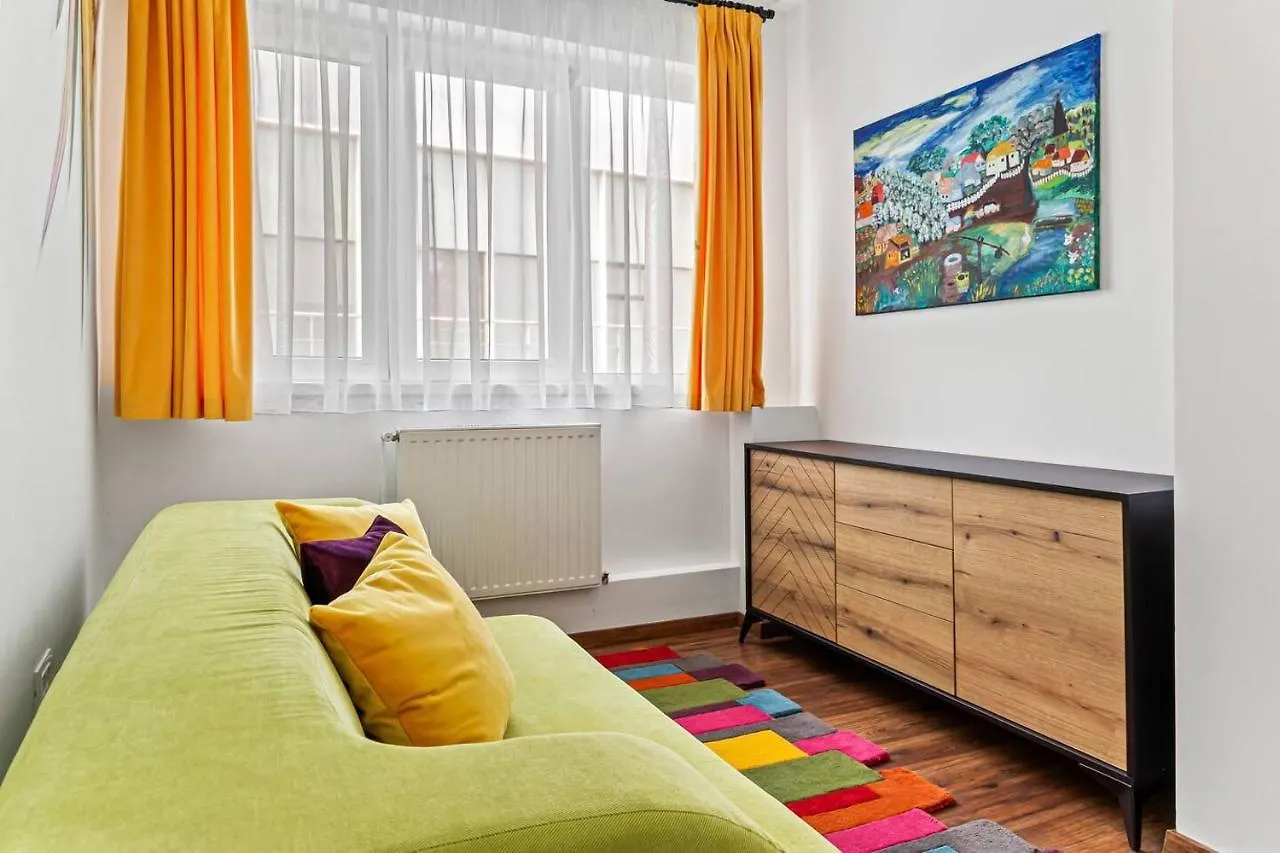 Downtown Jungle Vibes Apartment Bucharest