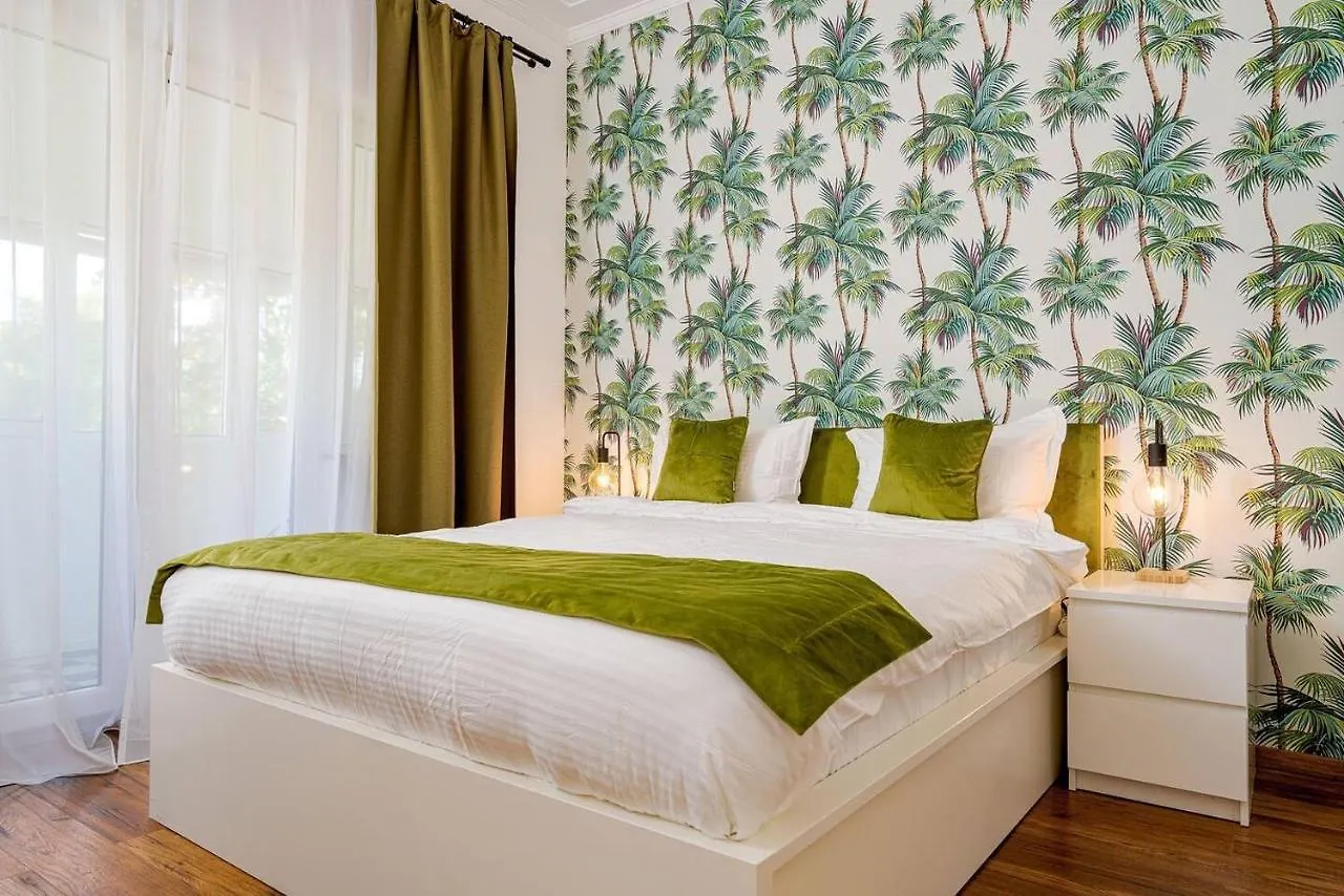 Downtown Jungle Vibes Apartment Bucharest