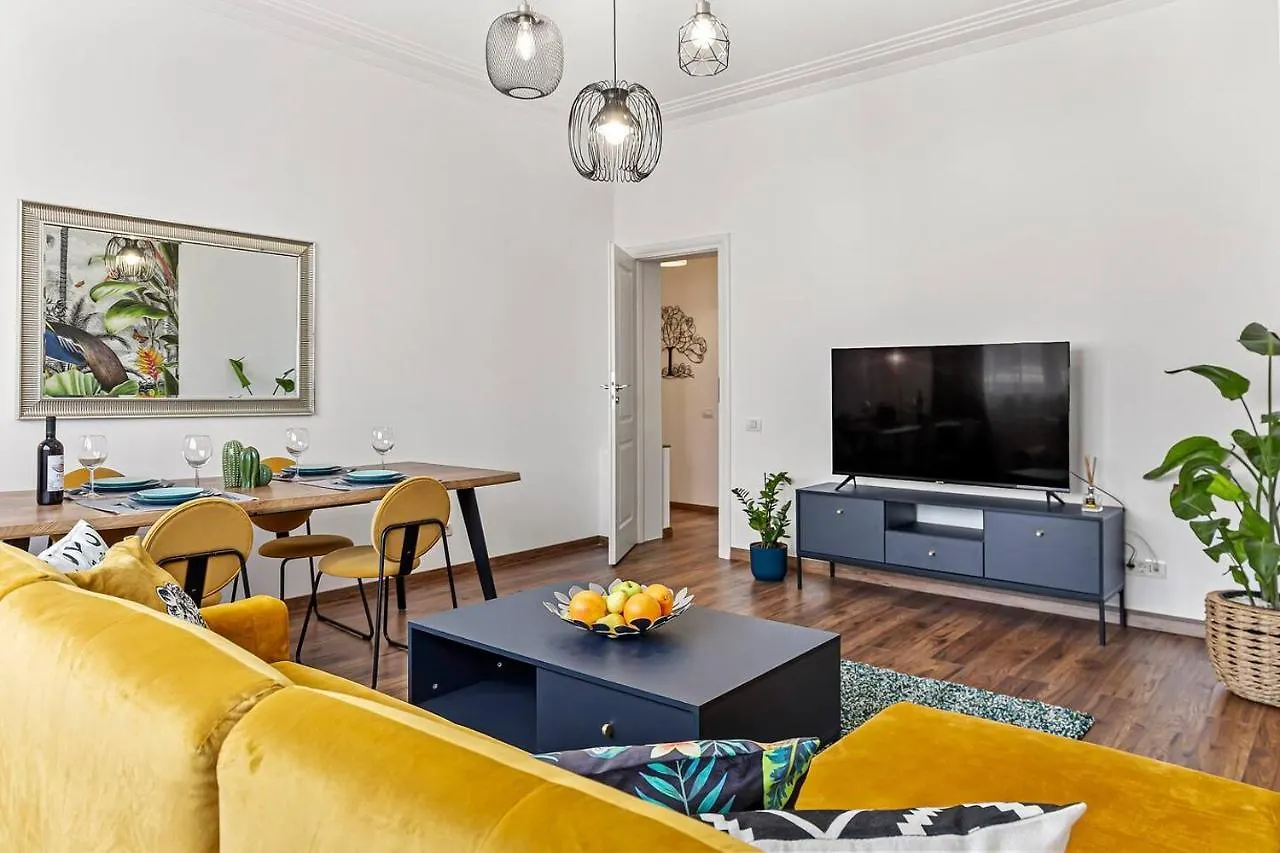 Downtown Jungle Vibes Apartment Bucharest Romania